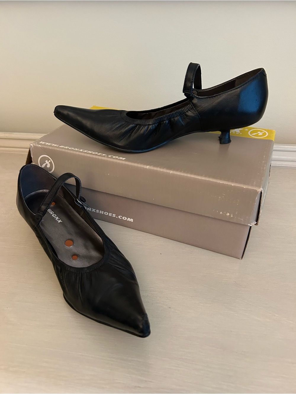 Bronx Black Pointed Mary Jane Kitten Heels